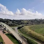 Joy & Happiness Vakantiewoning Aan De Kust 德哈恩
