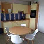 公寓 Joy & Happiness Vakantiewoning Aan De Kust